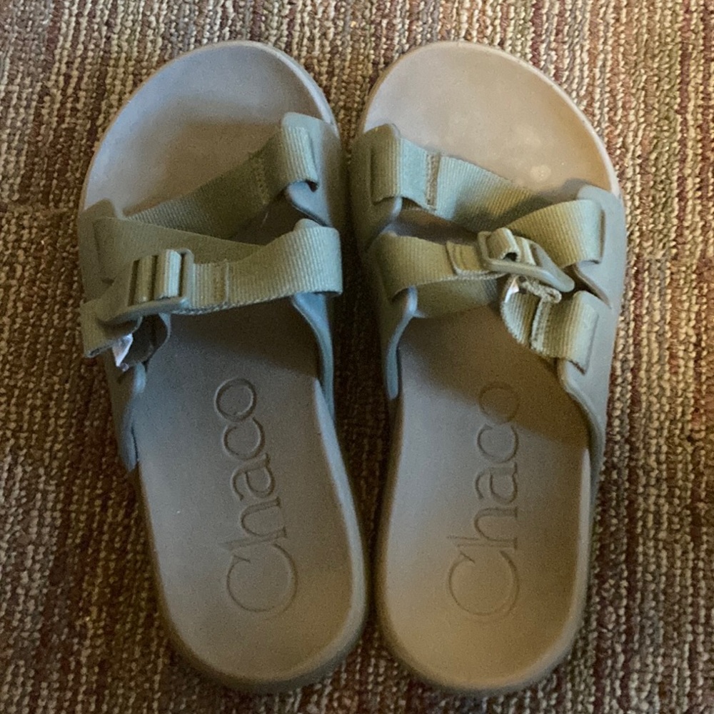 Women’s Chillos Slides